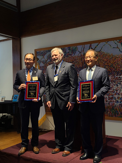 美 평화봉사단, 창립 60주년 기념행사에서 KF에 감사패 수여