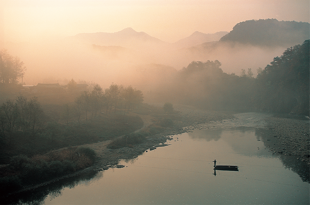 산과 강, 바다가 들려주는 <font color='red'>강원도</font> 이야기