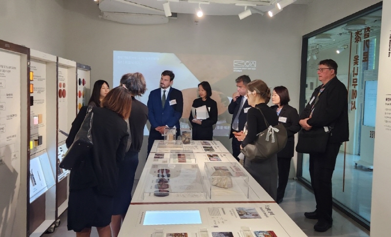 Distinguished Figures in the Arts and Culture Invited to Korea  